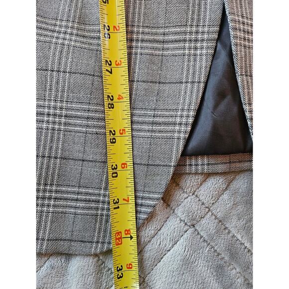 Mens Vitali Three Piece Suit Vested Suit Brand New 48R 43W Gray plaid - Picture 12 of 15